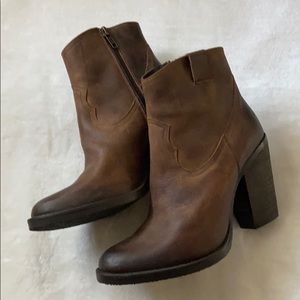 Musse & Cloud 6.5 🤎 Josie Leather Ankle Western Boots